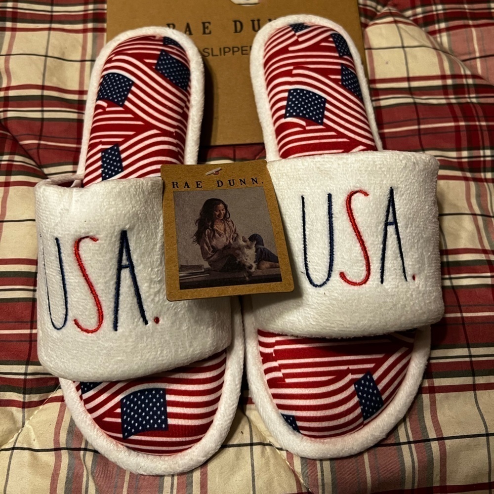 Rae Dunn USA Women’s Slippers NWT 🇺🇸🇺🇸